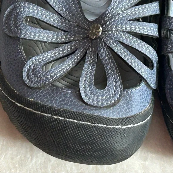 JSport by Jambu Blue Gray Sandals with Petal Design Adjustable Velcro Strap Sz 9 - Picture 4 of 11